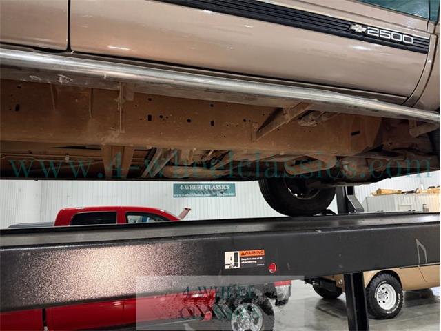 1996 Chevrolet Suburban (CC-2088111) for sale in Holland , Michigan