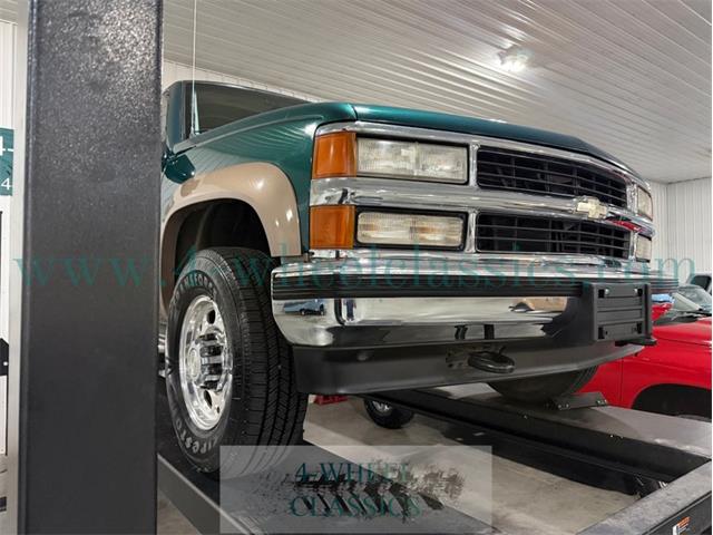 1996 Chevrolet Suburban (CC-2088111) for sale in Holland , Michigan