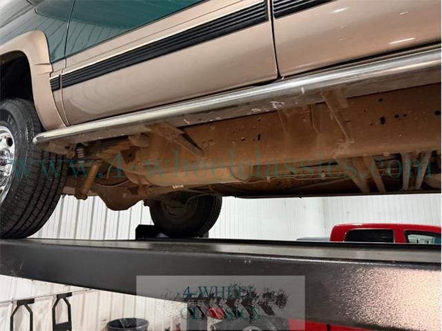 1996 Chevrolet Suburban (CC-2088111) for sale in Holland , Michigan