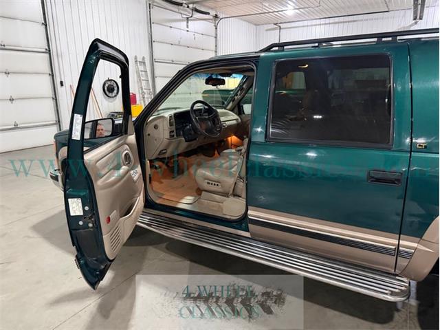 1996 Chevrolet Suburban (CC-2088111) for sale in Holland , Michigan