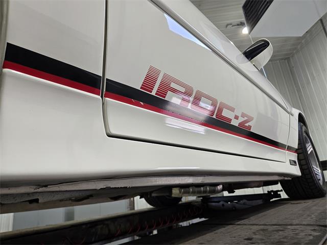 1989 Chevrolet Camaro IROC Z28 (CC-2088147) for sale in Vaudreuil-Dorion, Québec