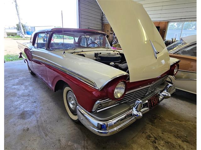1957 Ford Fairlane 500 Skyliner (CC-2088169) for sale in Sioux Falls, South Dakota