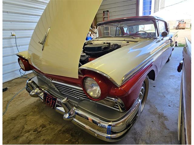 1957 Ford Fairlane 500 Skyliner (CC-2088169) for sale in Sioux Falls, South Dakota