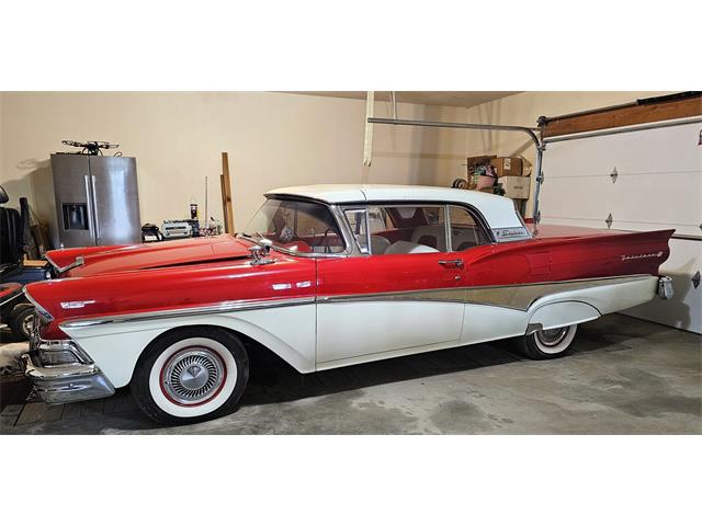 1958 Ford Fairlane 500 Skyliner (CC-2088185) for sale in Sioux Falls, South Dakota