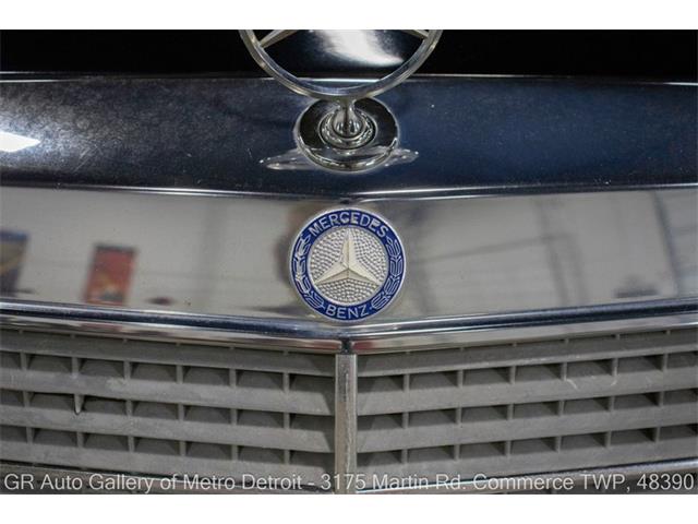 1989 Mercedes-Benz 560SEL (CC-2088205) for sale in Kentwood, Michigan
