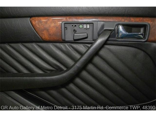 1989 Mercedes-Benz 560SEL (CC-2088205) for sale in Kentwood, Michigan