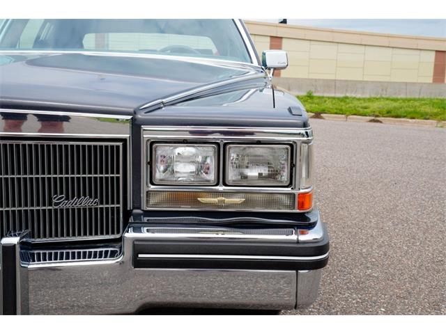 1985 Cadillac Fleetwood (CC-2088651) for sale in Ramsey, Minnesota