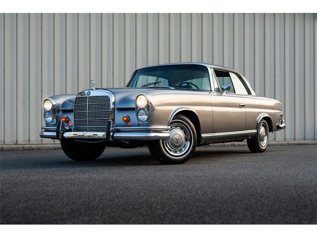 1968 Mercedes-Benz 280 (CC-2088830) for sale in Southampton, New York