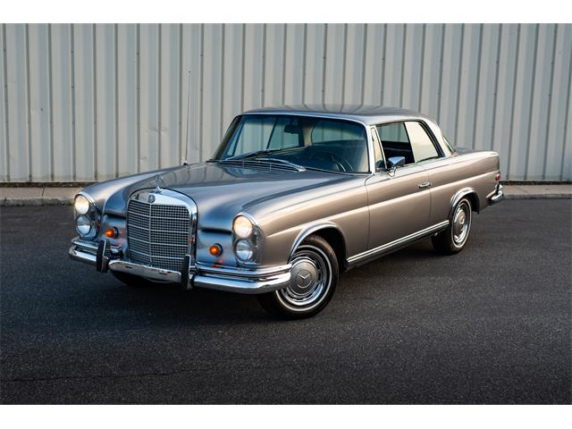 1968 Mercedes-Benz 280 (CC-2088830) for sale in Southampton, New York