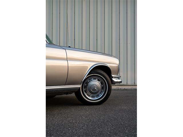1968 Mercedes-Benz 280 (CC-2088830) for sale in Southampton, New York