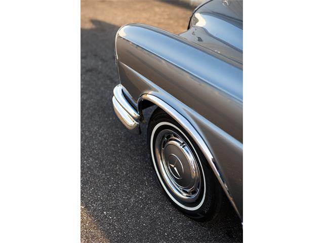 1968 Mercedes-Benz 280 (CC-2088830) for sale in Southampton, New York