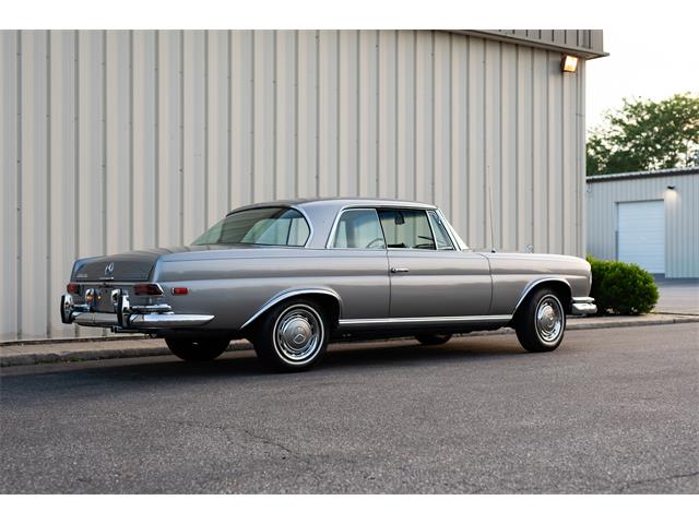 1968 Mercedes-Benz 280 (CC-2088830) for sale in Southampton, New York