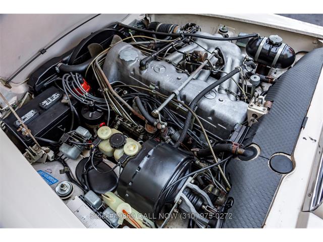 1968 Mercedes-Benz 250SL (CC-2088885) for sale in Beverly Hills, California