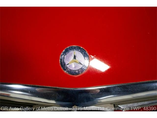 1988 Mercedes-Benz 560SL (CC-2088886) for sale in Kentwood, Michigan