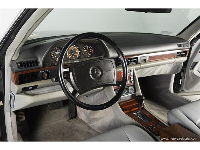 1988 Mercedes-Benz 560 (CC-2088978) for sale in Farmingdale, New York