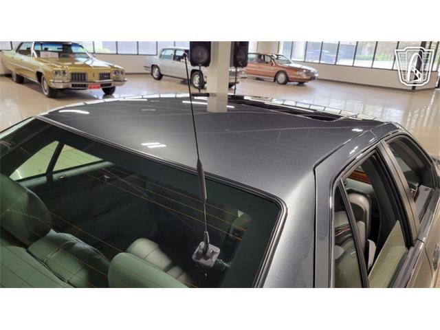 2004 Cadillac Seville (CC-2088985) for sale in Dearborn, Michigan