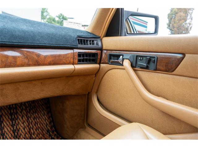 1988 Mercedes-Benz 560 (CC-2089288) for sale in Sherman Oaks, California
