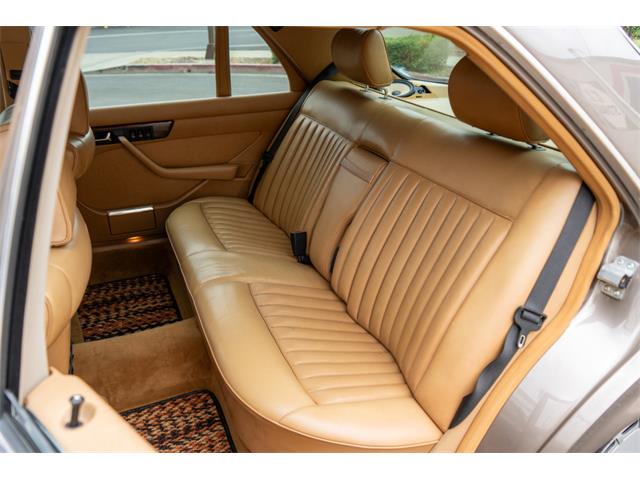 1988 Mercedes-Benz 560 (CC-2089288) for sale in Sherman Oaks, California
