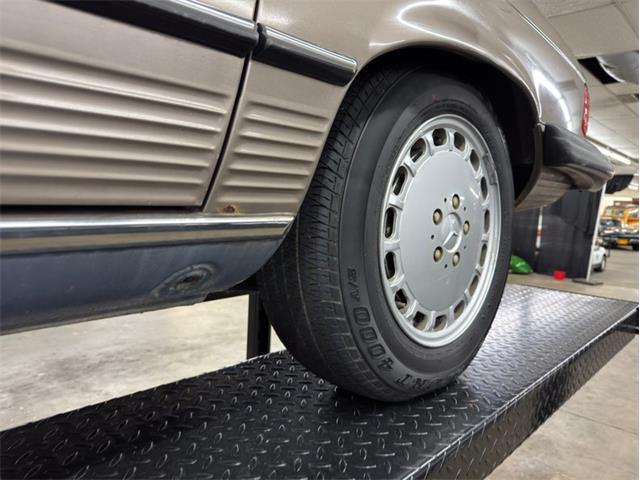 1988 Mercedes-Benz 560SL (CC-2080930) for sale in Morgantown, Pennsylvania