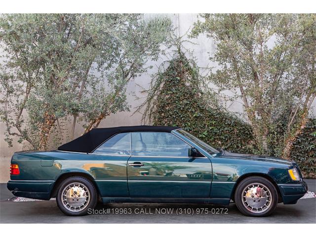 1995 Mercedes-Benz E320 (CC-2089394) for sale in Beverly Hills, California