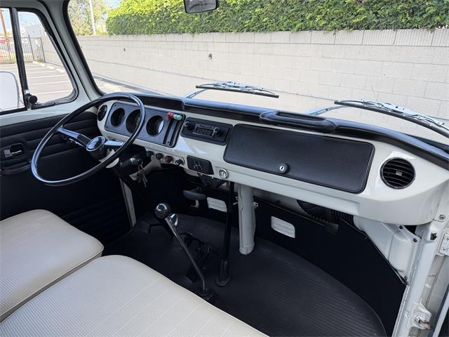 1970 Volkswagen Type 2 (CC-2089621) for sale in newport beach, California