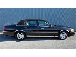 2005 Lincoln Town Car (CC-2089642) for sale in Mill Hall, Pennsylvania
