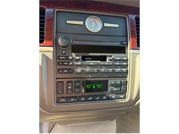 2005 Lincoln Town Car (CC-2089642) for sale in Mill Hall, Pennsylvania
