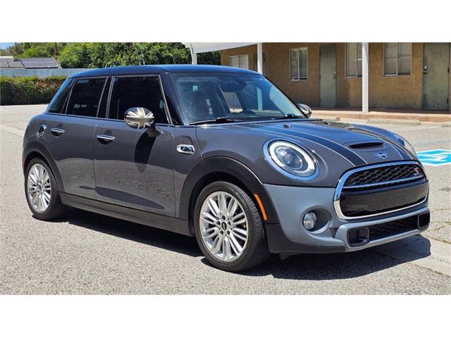 2015 MINI Cooper (CC-2089775) for sale in Woodland Hills, California