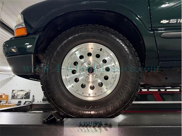 2003 Chevrolet S10 (CC-2089815) for sale in Holland , Michigan