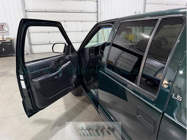 2003 Chevrolet S10 (CC-2089815) for sale in Holland , Michigan