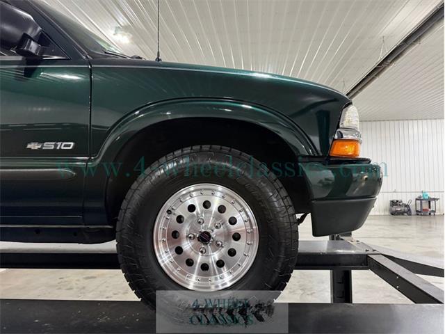 2003 Chevrolet S10 (CC-2089815) for sale in Holland , Michigan