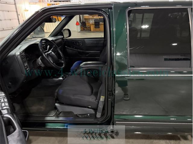 2003 Chevrolet S10 (CC-2089815) for sale in Holland , Michigan
