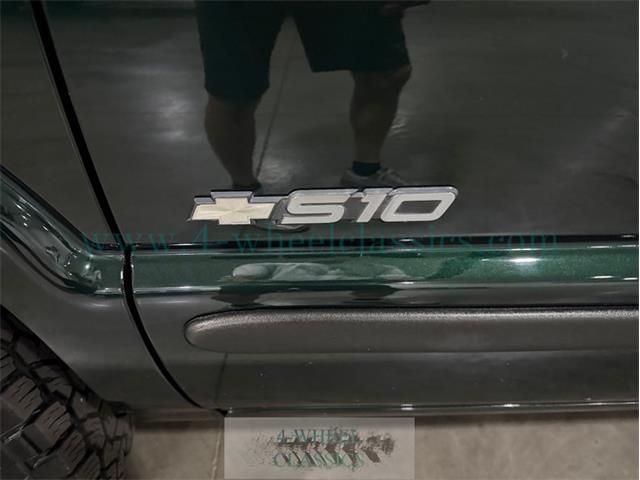 2003 Chevrolet S10 (CC-2089815) for sale in Holland , Michigan
