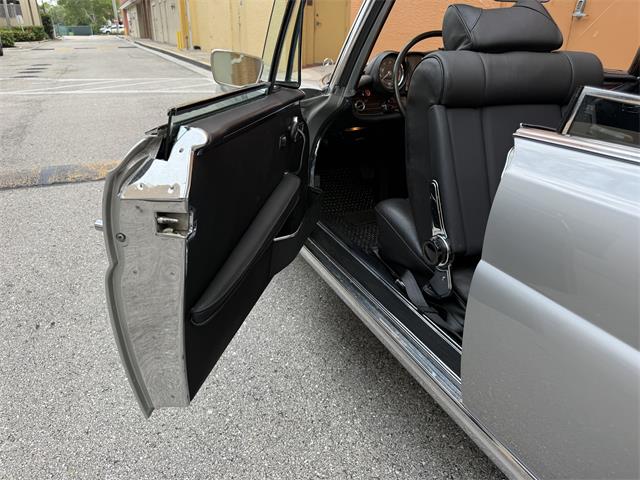 1971 Mercedes-Benz 280SE (CC-2089832) for sale in Naples, Florida