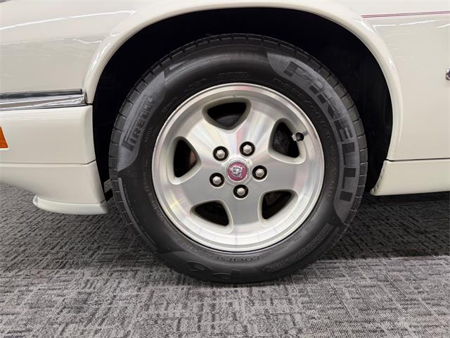 1995 Jaguar XJ (CC-2090104) for sale in Mundelein, Illinois