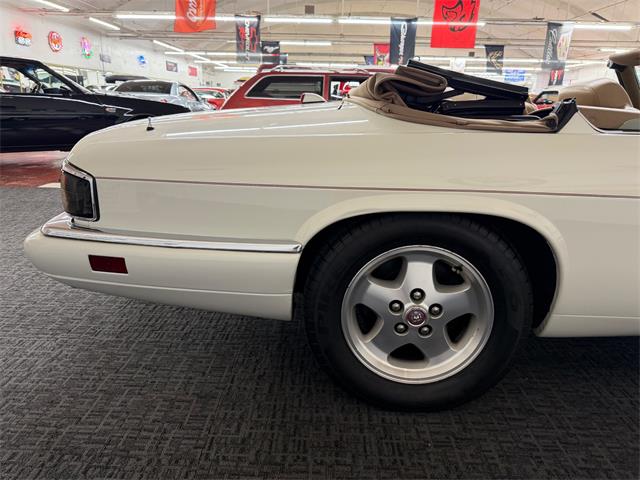 1995 Jaguar XJ (CC-2090104) for sale in Mundelein, Illinois