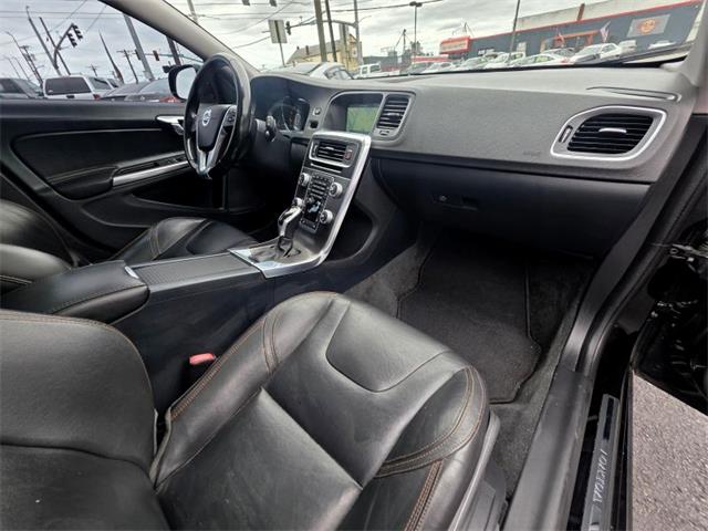 2016 Volvo V60 (CC-2091071) for sale in Tacoma, Washington