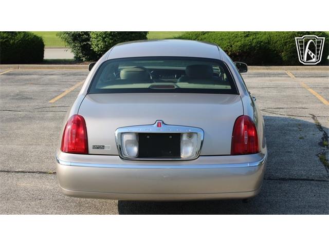 2002 Lincoln Town Car (CC-2091139) for sale in Crete, Illinois