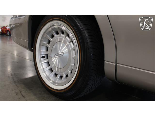 2002 Lincoln Town Car (CC-2091139) for sale in Crete, Illinois