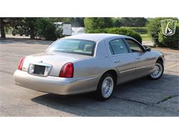 2002 Lincoln Town Car (CC-2091139) for sale in Crete, Illinois