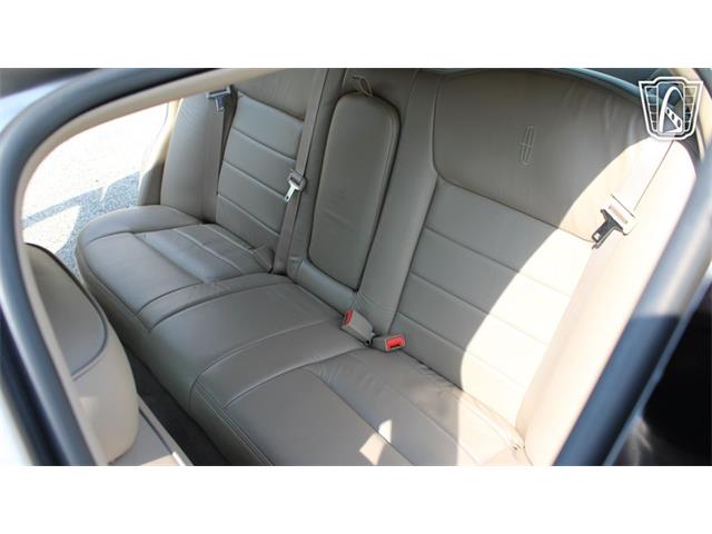 2002 Lincoln Town Car (CC-2091139) for sale in Crete, Illinois