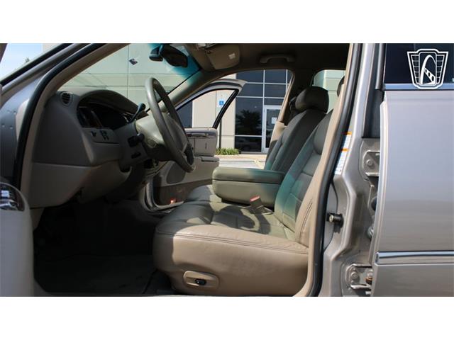 2002 Lincoln Town Car (CC-2091139) for sale in Crete, Illinois