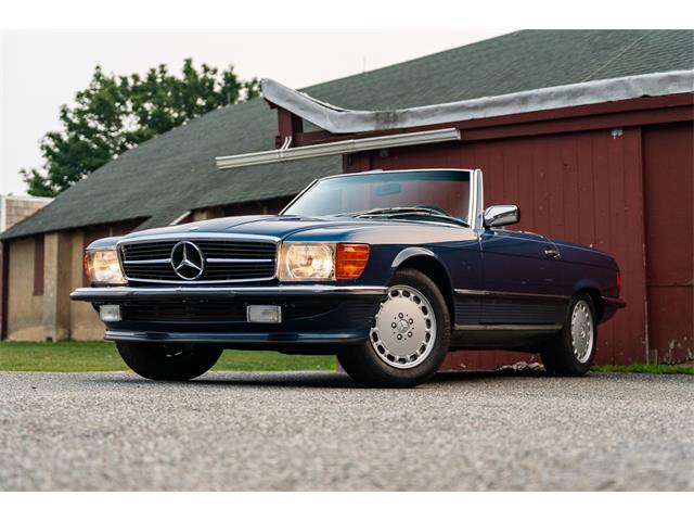 1987 Mercedes-Benz 560SL (CC-2091357) for sale in Southampton, New York