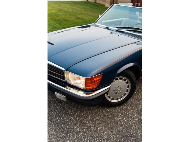 1987 Mercedes-Benz 560SL (CC-2091357) for sale in Southampton, New York