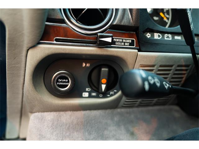 1987 Mercedes-Benz 560SL (CC-2091357) for sale in Southampton, New York