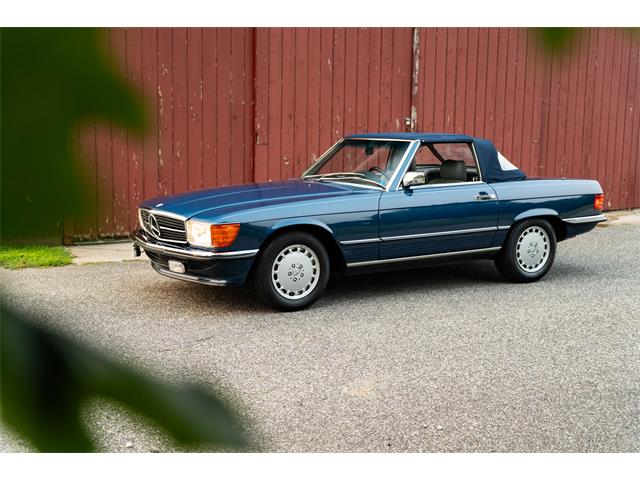 1987 Mercedes-Benz 560SL (CC-2091357) for sale in Southampton, New York