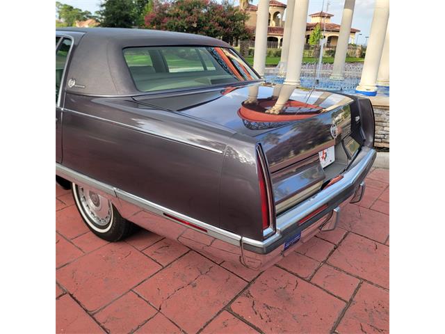 1994 Cadillac Fleetwood Brougham (CC-2091362) for sale in Conroe, Texas