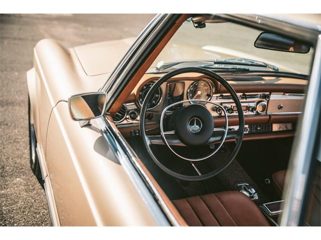 1970 Mercedes-Benz 280SL (CC-2091445) for sale in Grand Rapids, Michigan