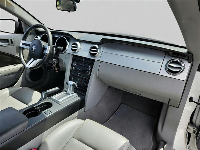 2009 Ford Mustang (CC-2091560) for sale in Buffalo, New York