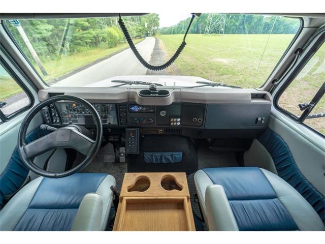 2000 International 4700 (CC-2091814) for sale in Shamong, New Jersey